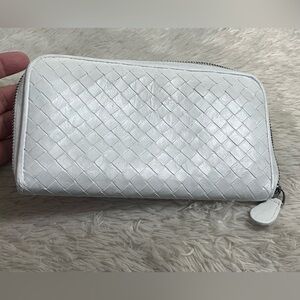 Bottega Veneta Snow White Intrecciato Wallet